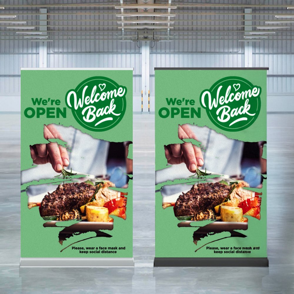 Blickdichtes Satin-Pull-Up-Banner